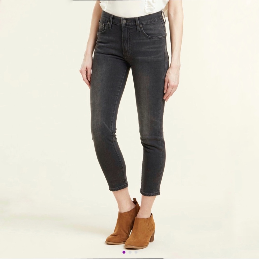 NWT Frye Women’s Sienna Cropped Skinny Jeans.